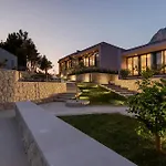 Kuk Oaza Luxury 빌라
