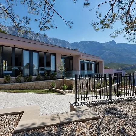 Willa Kuk Oaza Luxury Makarska